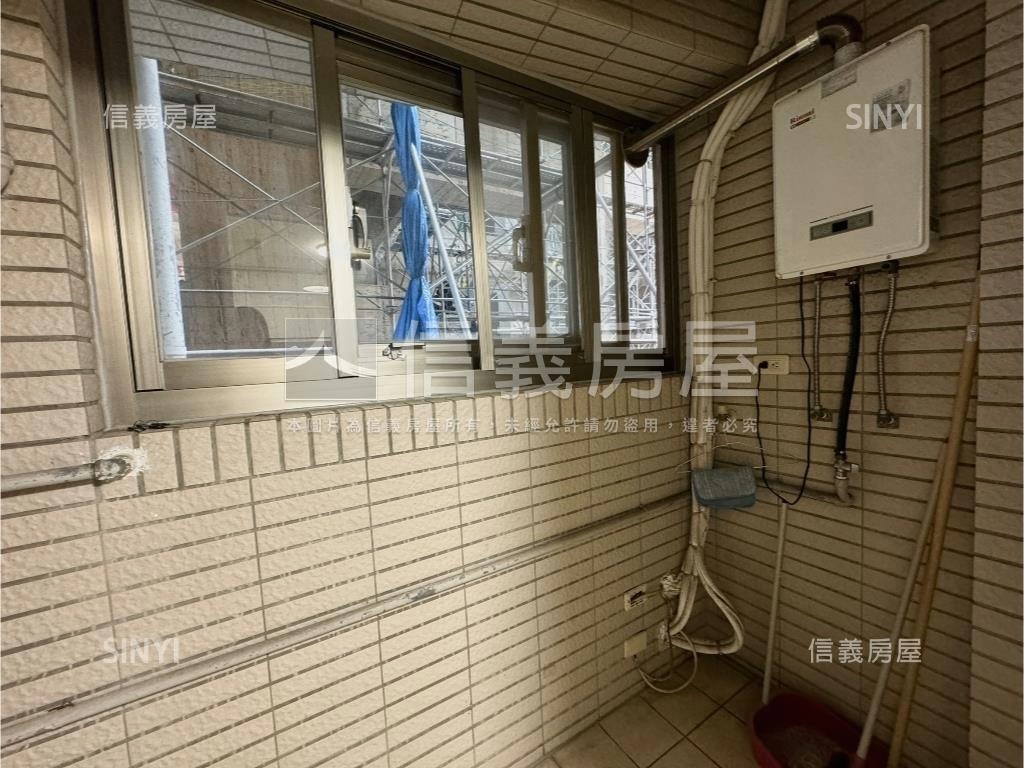 林口鉑晶亮麗兩房車位房屋室內格局與周邊環境