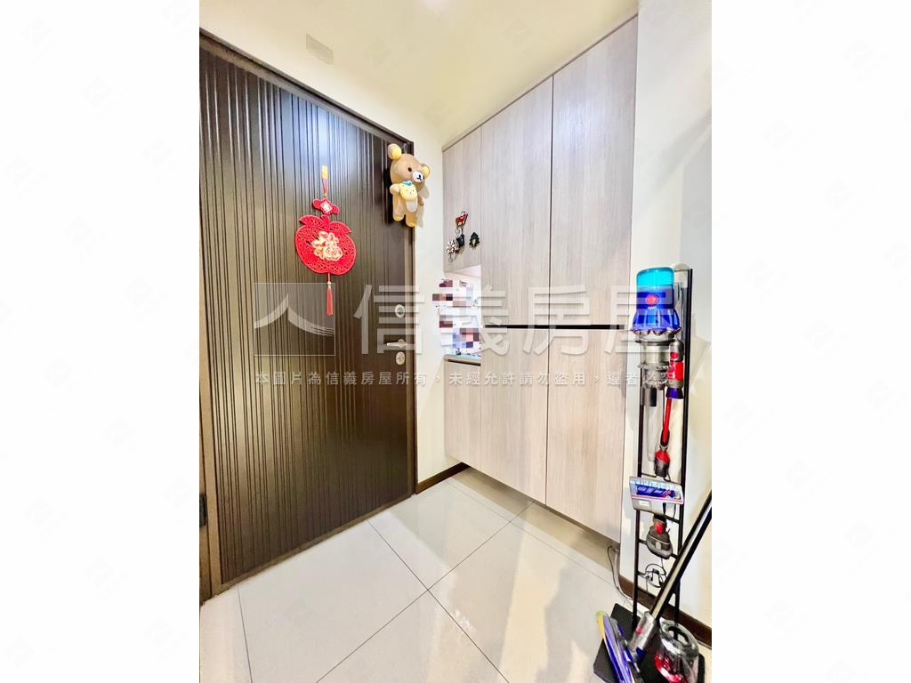 水沐芳華美宅附車位房屋室內格局與周邊環境