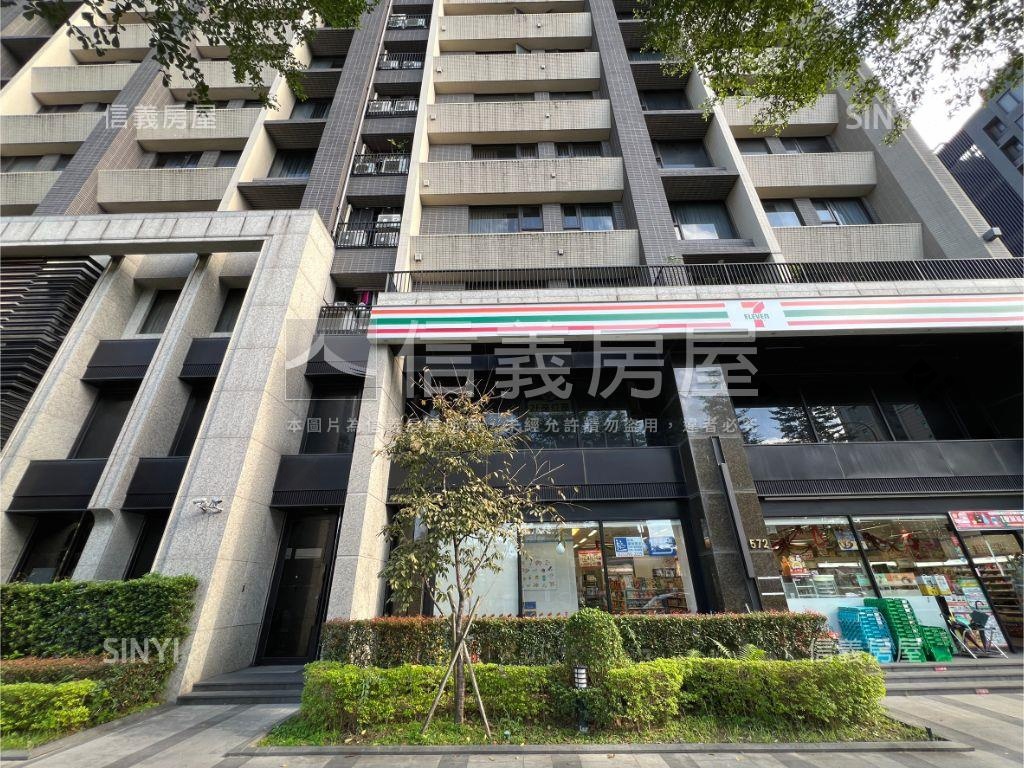 水沐芳華美宅附車位房屋室內格局與周邊環境