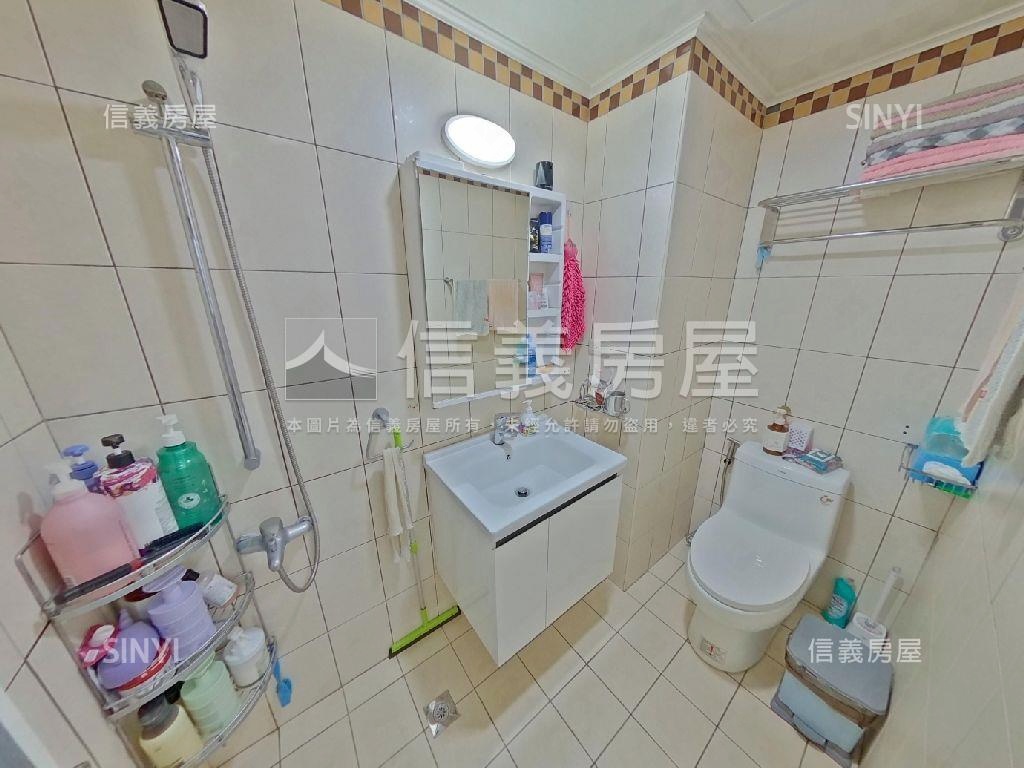 豪景麗寶大３房車位房屋室內格局與周邊環境