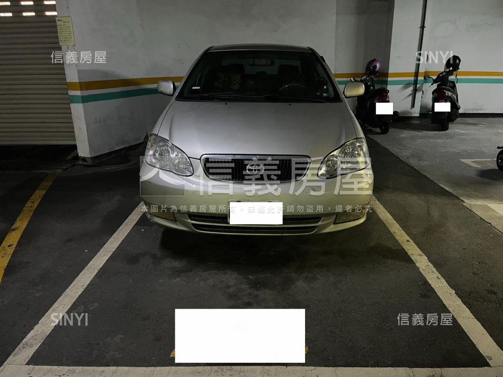 豪景麗寶大３房車位房屋室內格局與周邊環境