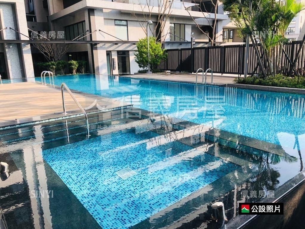 滙世界二房平車房屋室內格局與周邊環境