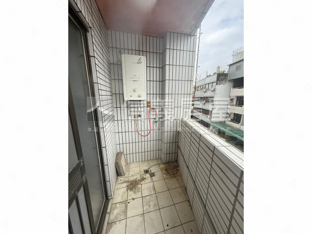 專！尊南街採光棒棒公寓房屋室內格局與周邊環境