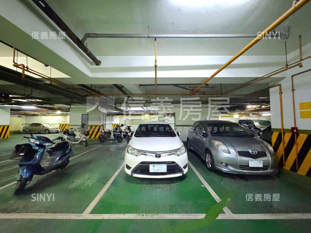 稀有次頂樓採光美屋附平車房屋室內格局與周邊環境