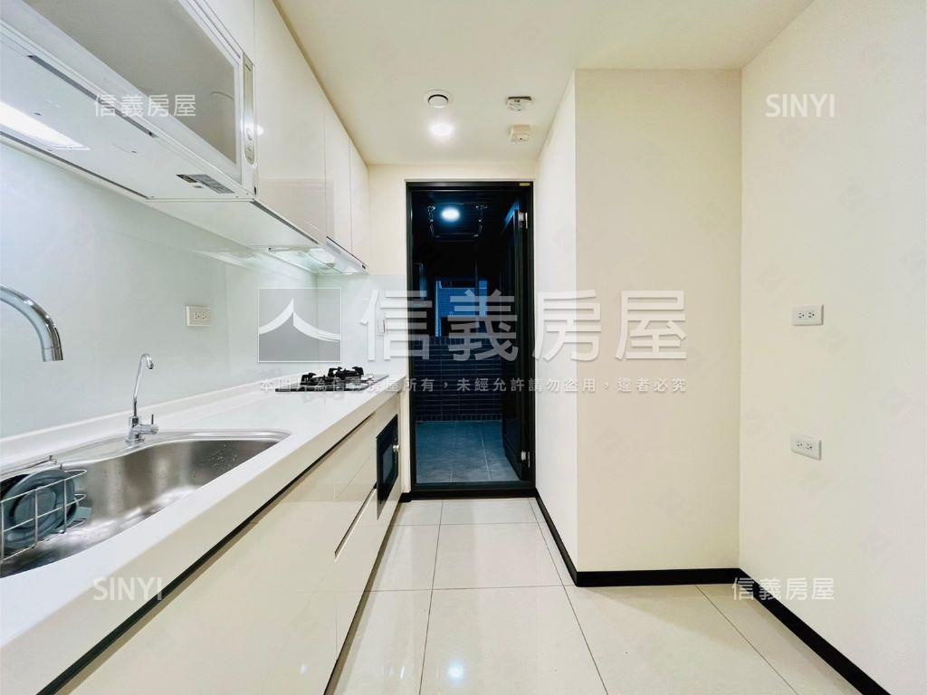 達麗創世紀美三房平面車位房屋室內格局與周邊環境