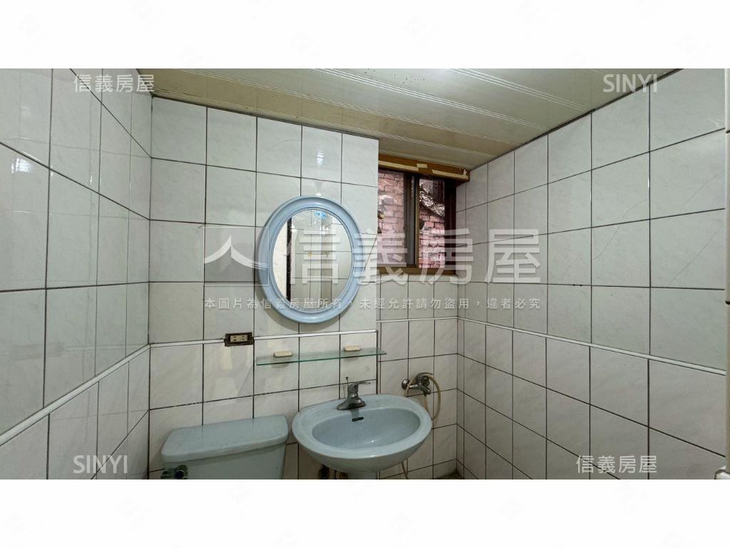 三峽區公所對面電梯三房房屋室內格局與周邊環境