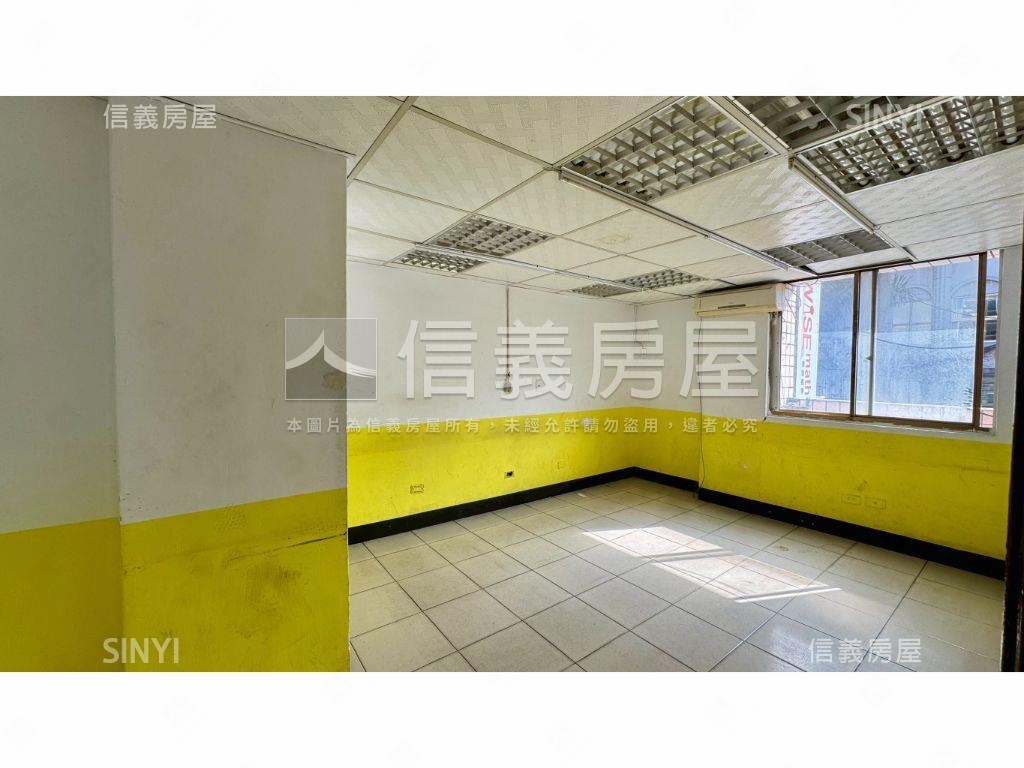 三峽區公所對面電梯三房房屋室內格局與周邊環境