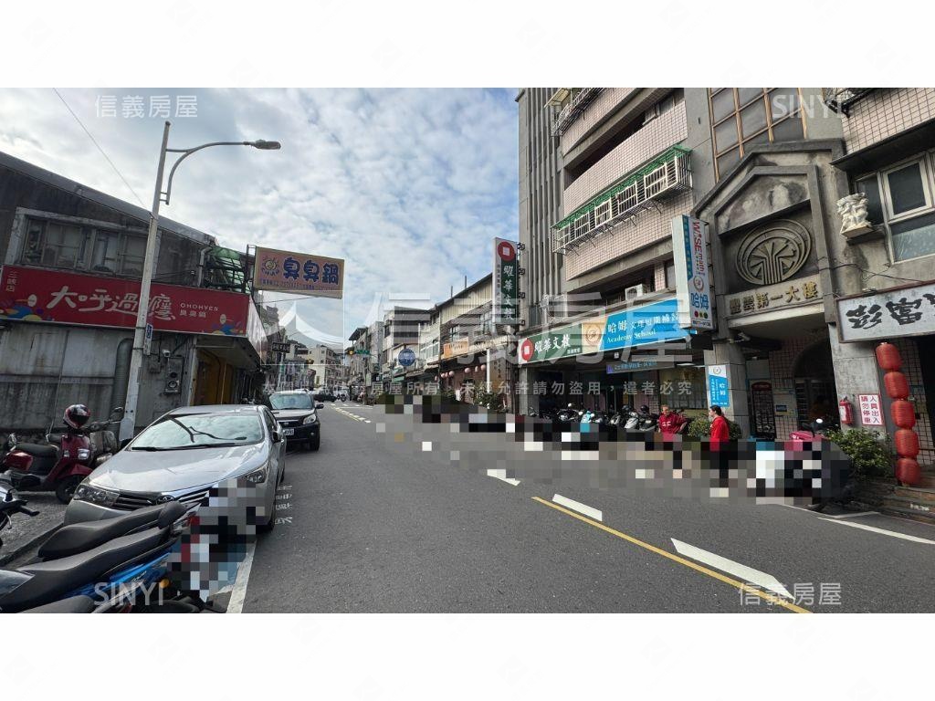 三峽區公所對面電梯三房房屋室內格局與周邊環境