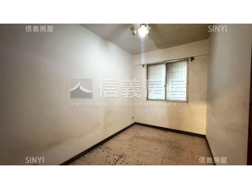 近公園稀有大庭院邊間三房房屋室內格局與周邊環境