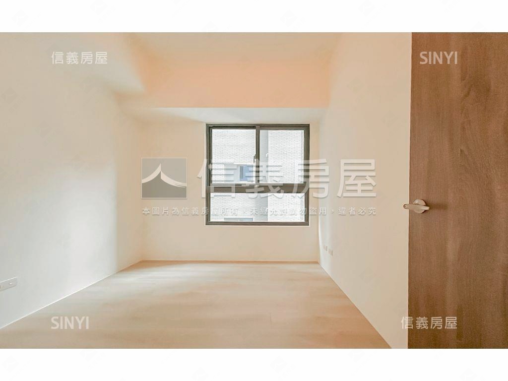 近十四期全新四房雙平車房屋室內格局與周邊環境