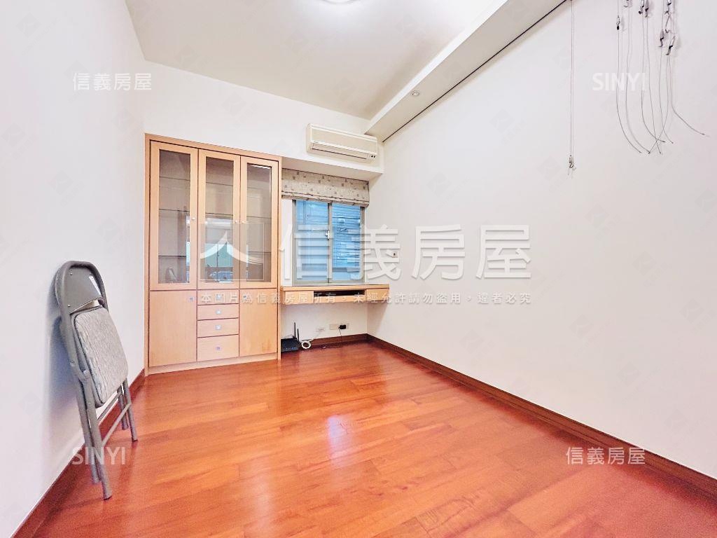 Ａ１７青埔市一期裝潢３房房屋室內格局與周邊環境