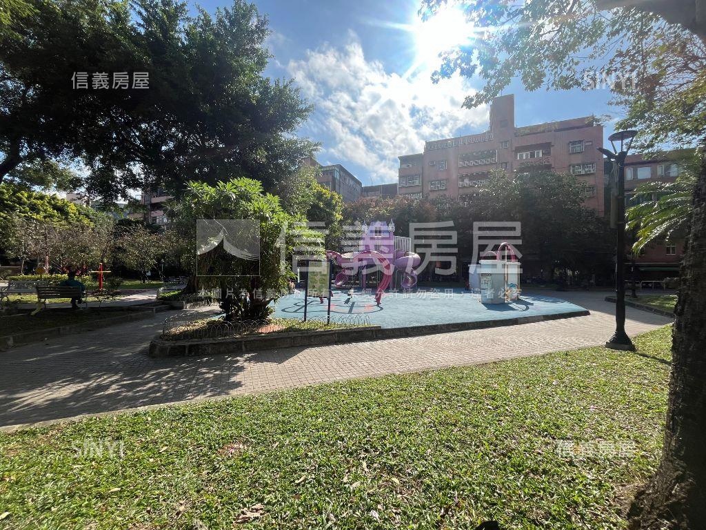 三和國中捷運美裝公寓房屋室內格局與周邊環境