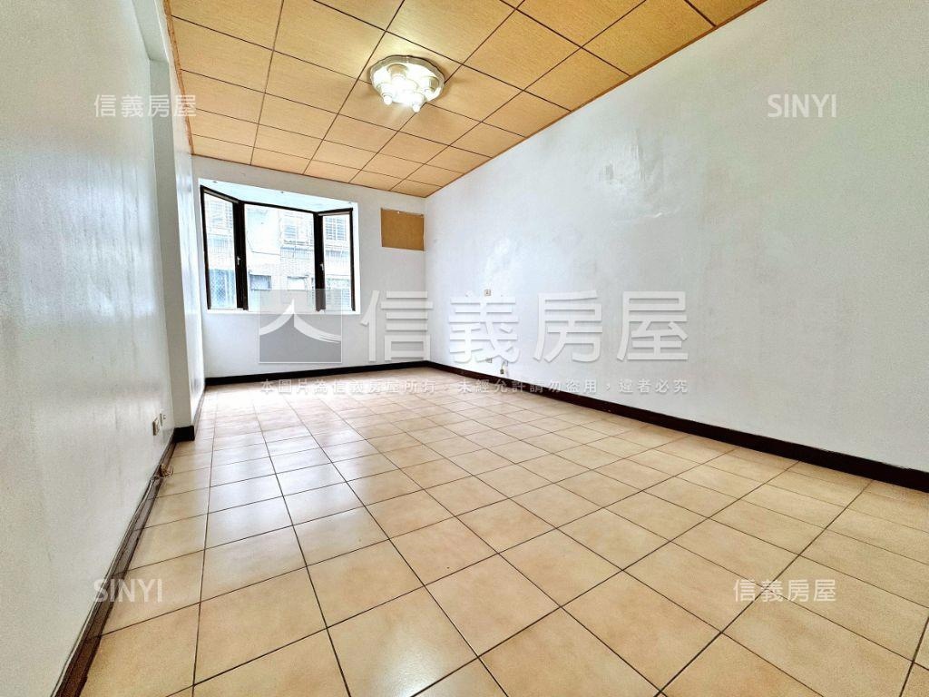 誠意出售。後港公寓三房房屋室內格局與周邊環境
