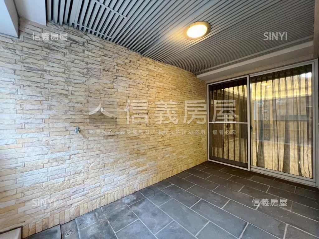 甲山林天廈四房雙車位名邸房屋室內格局與周邊環境