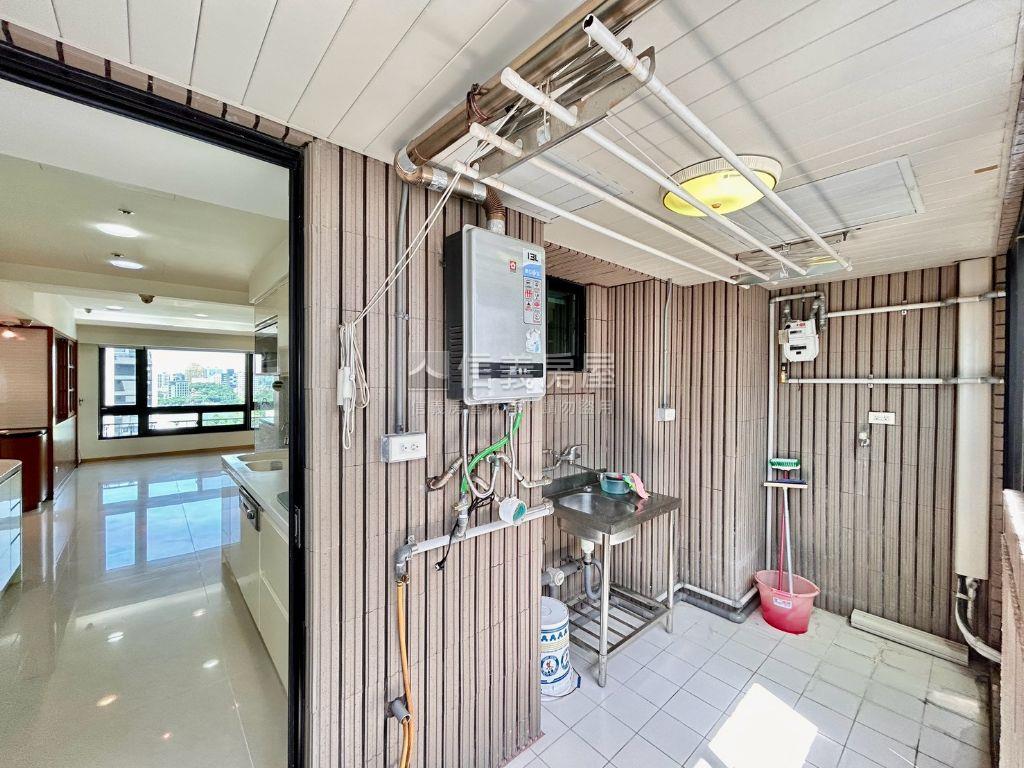 內湖捷運原粹高樓美景房屋室內格局與周邊環境