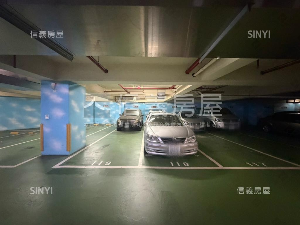 仁愛國寶挑高一樓精美屋房屋室內格局與周邊環境