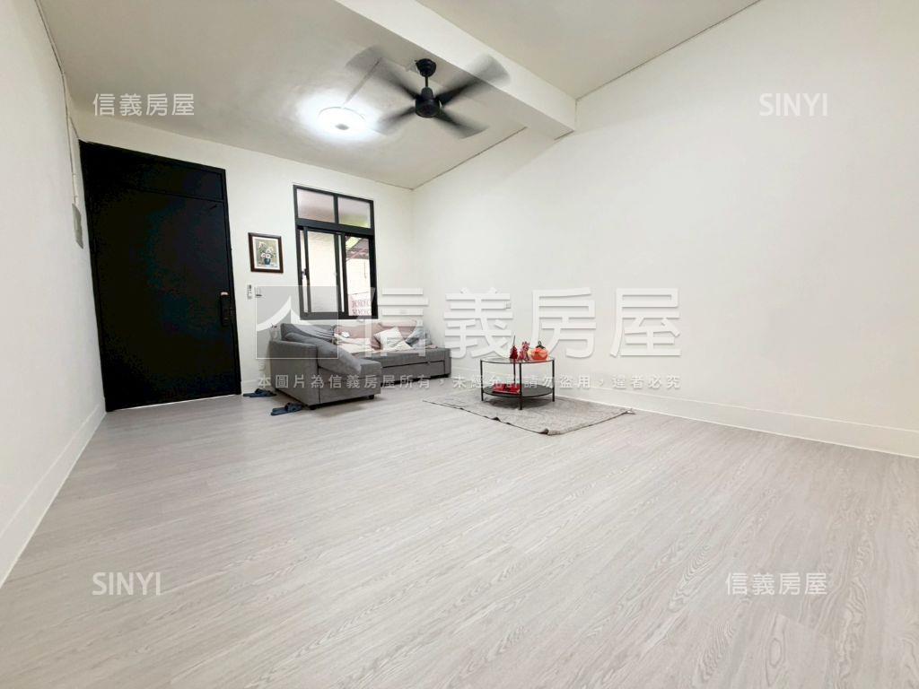 太平低總價重新整理透天房屋室內格局與周邊環境