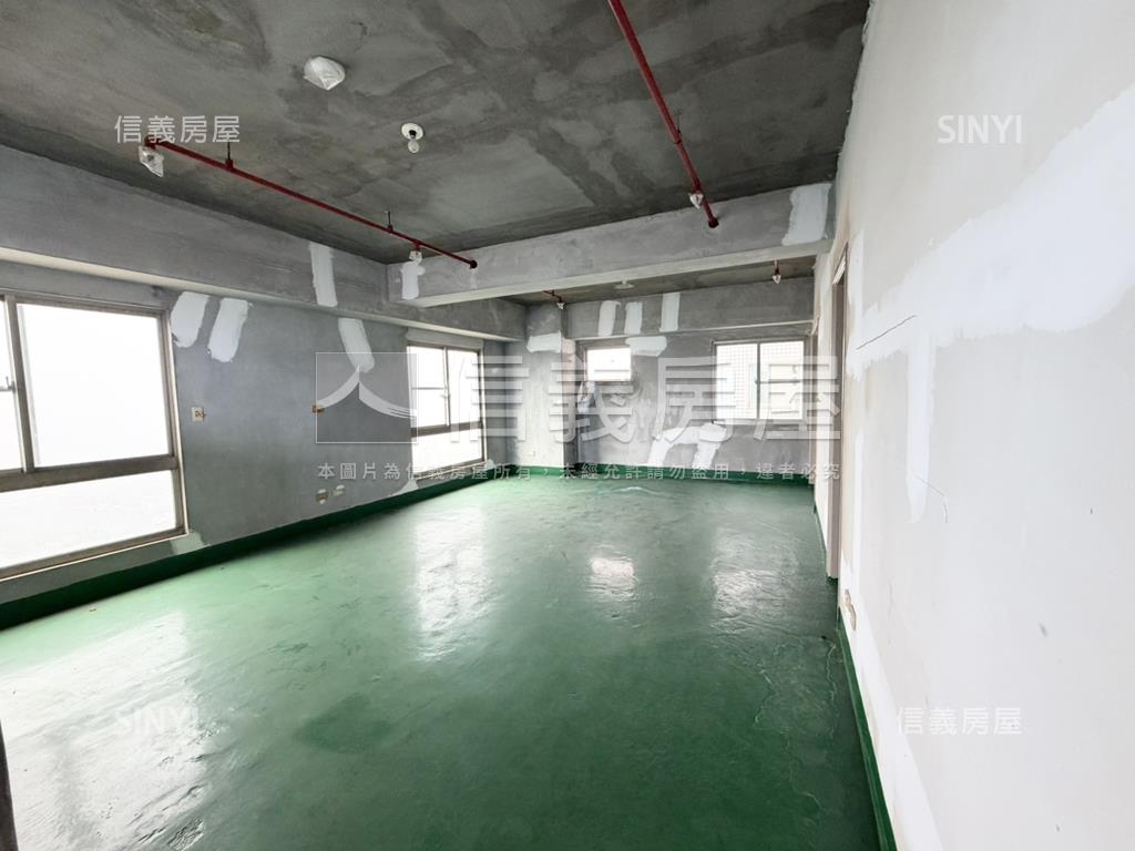 白雲山莊大坪數毛胚屋房屋室內格局與周邊環境