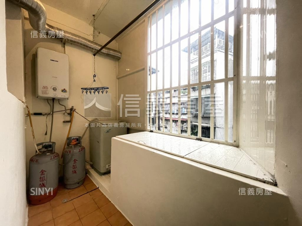 小資美寓＊飛閣流丹房屋室內格局與周邊環境
