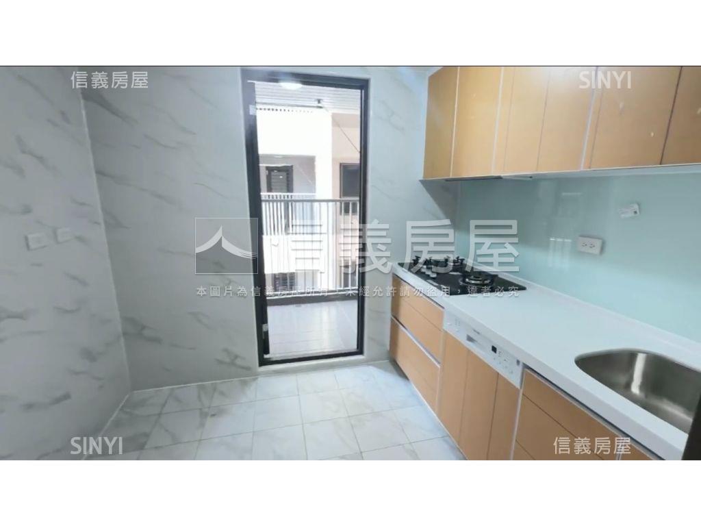 皇翔泱美獨立廚房大兩房房屋室內格局與周邊環境