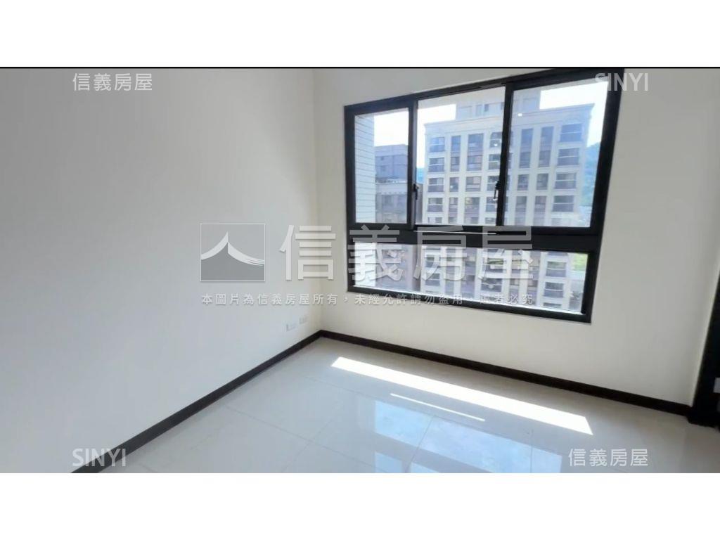 皇翔泱美獨立廚房大兩房房屋室內格局與周邊環境