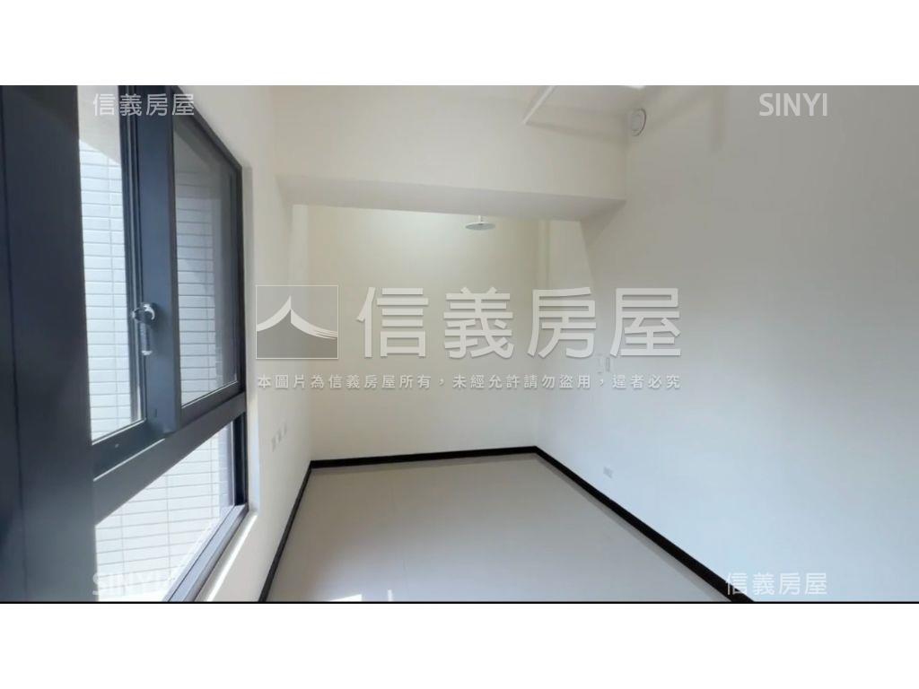 皇翔泱美獨立廚房大兩房房屋室內格局與周邊環境