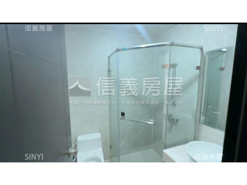 皇翔泱美獨立廚房大兩房房屋室內格局與周邊環境