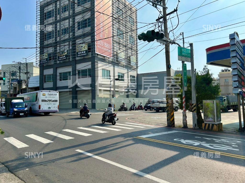 鹽行｜中正路面寬約９米店房屋室內格局與周邊環境