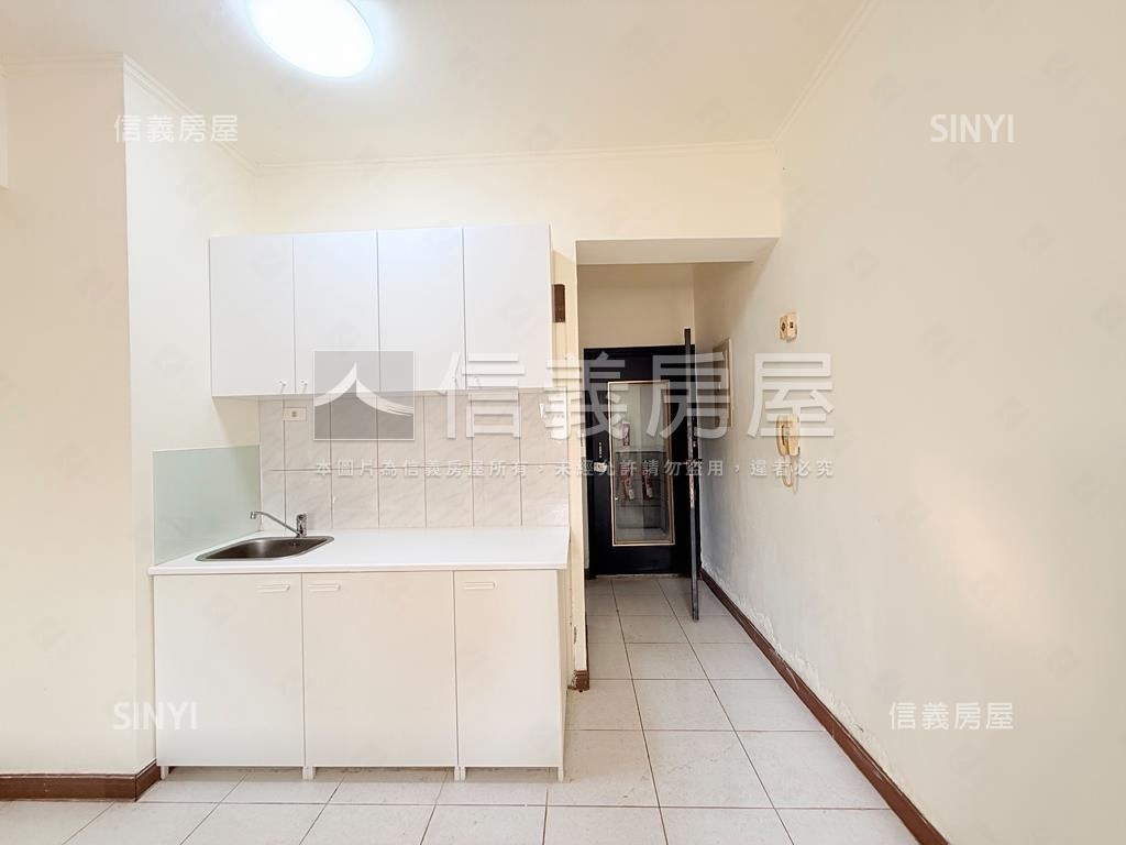 鐵賣三多捷運站旁採光美宅房屋室內格局與周邊環境