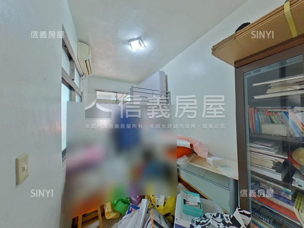 近台北橋站靜巷低總價３樓房屋室內格局與周邊環境