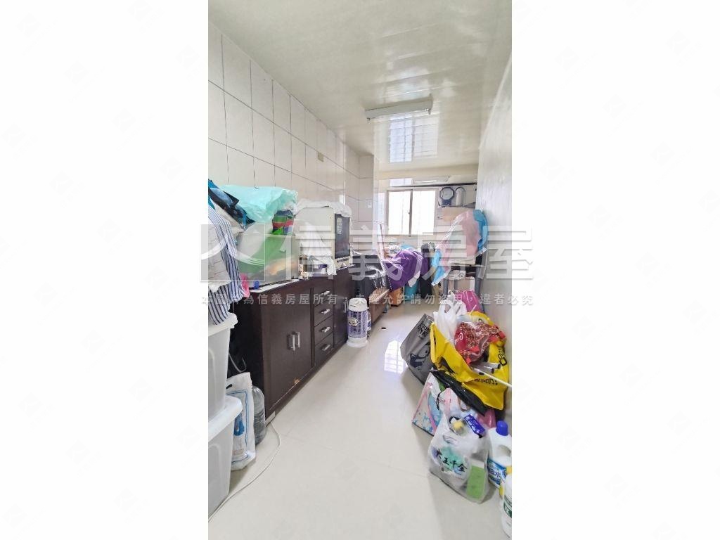 近台北橋站靜巷低總價３樓房屋室內格局與周邊環境