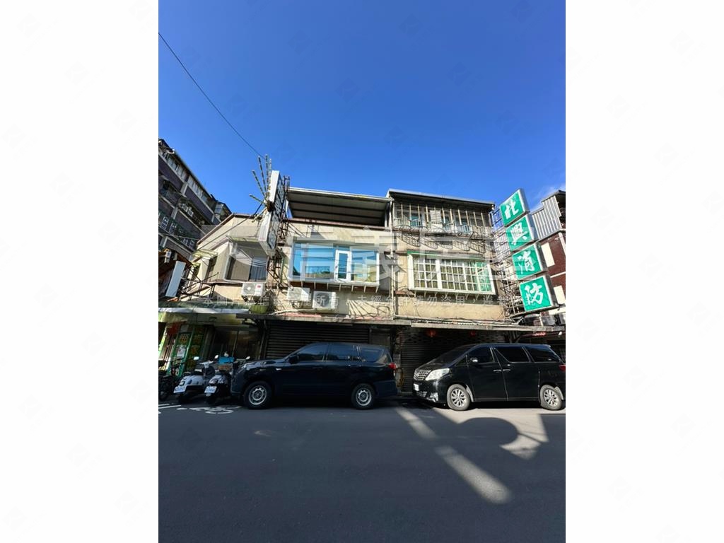 永春捷運１２米巷寬透天店房屋室內格局與周邊環境