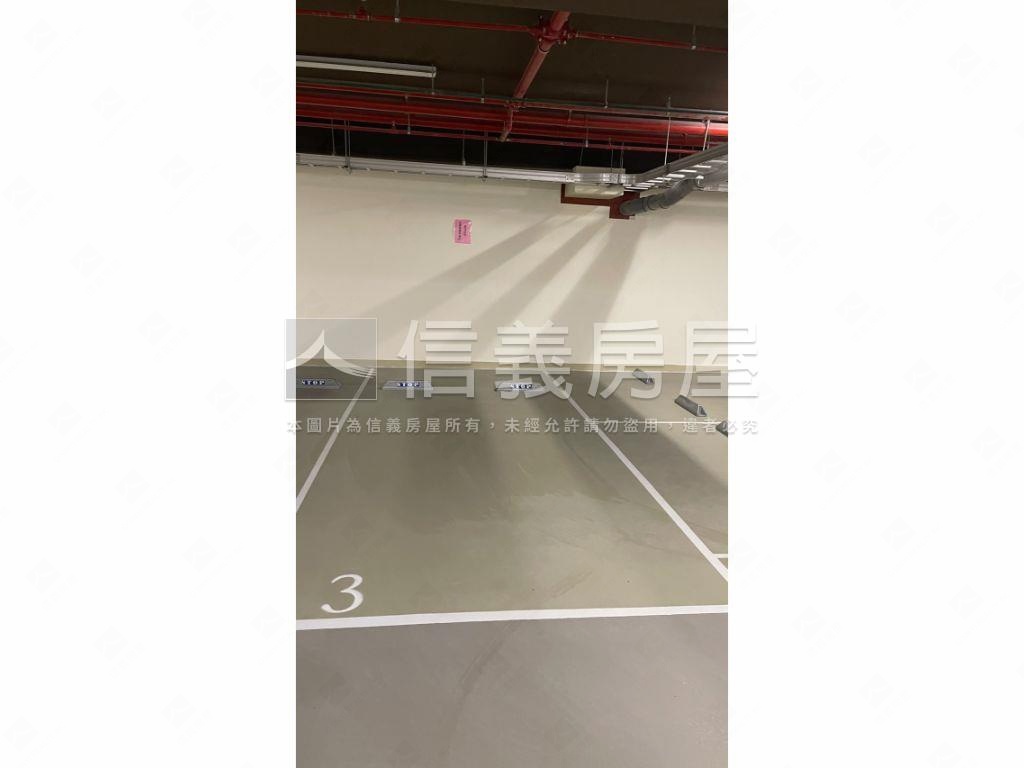 全新昇陽麗鉑三房＋坡平車房屋室內格局與周邊環境