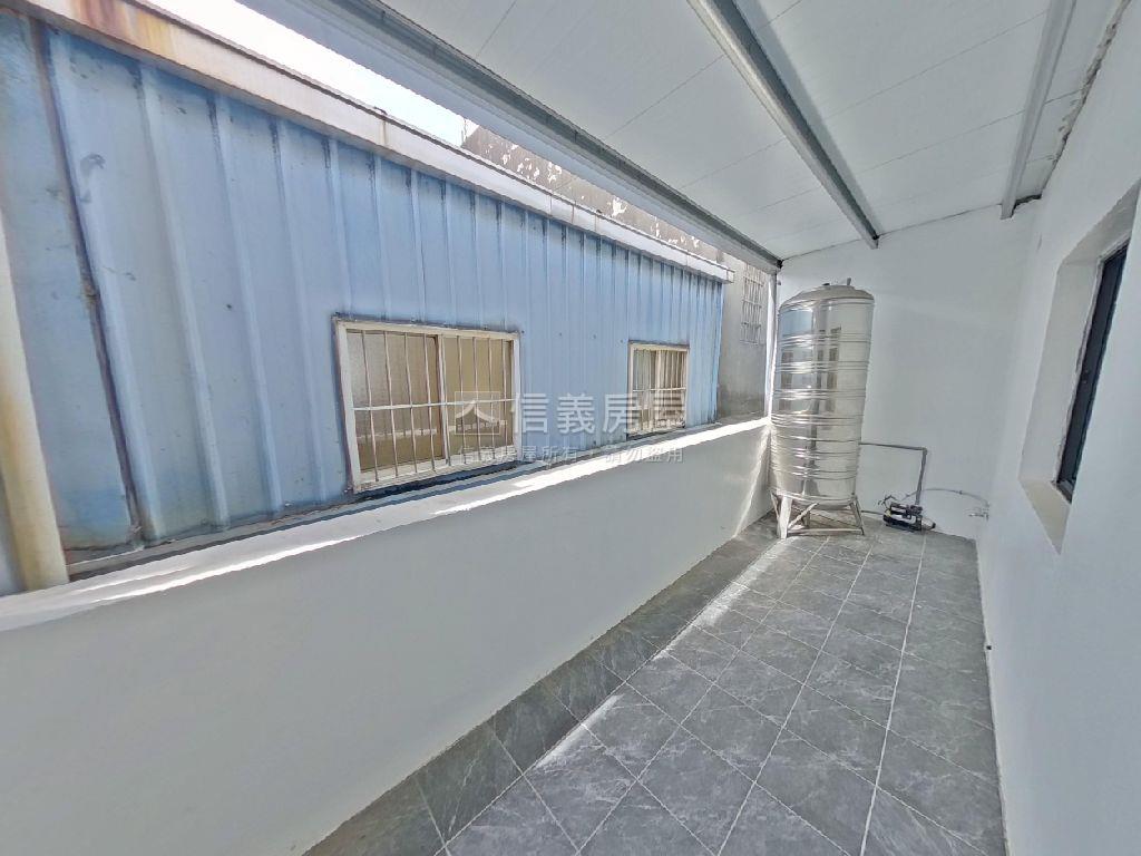 龍岡整新孝親透天房屋室內格局與周邊環境