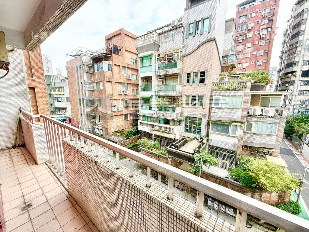 附小龍門金華三房美廈房屋室內格局與周邊環境
