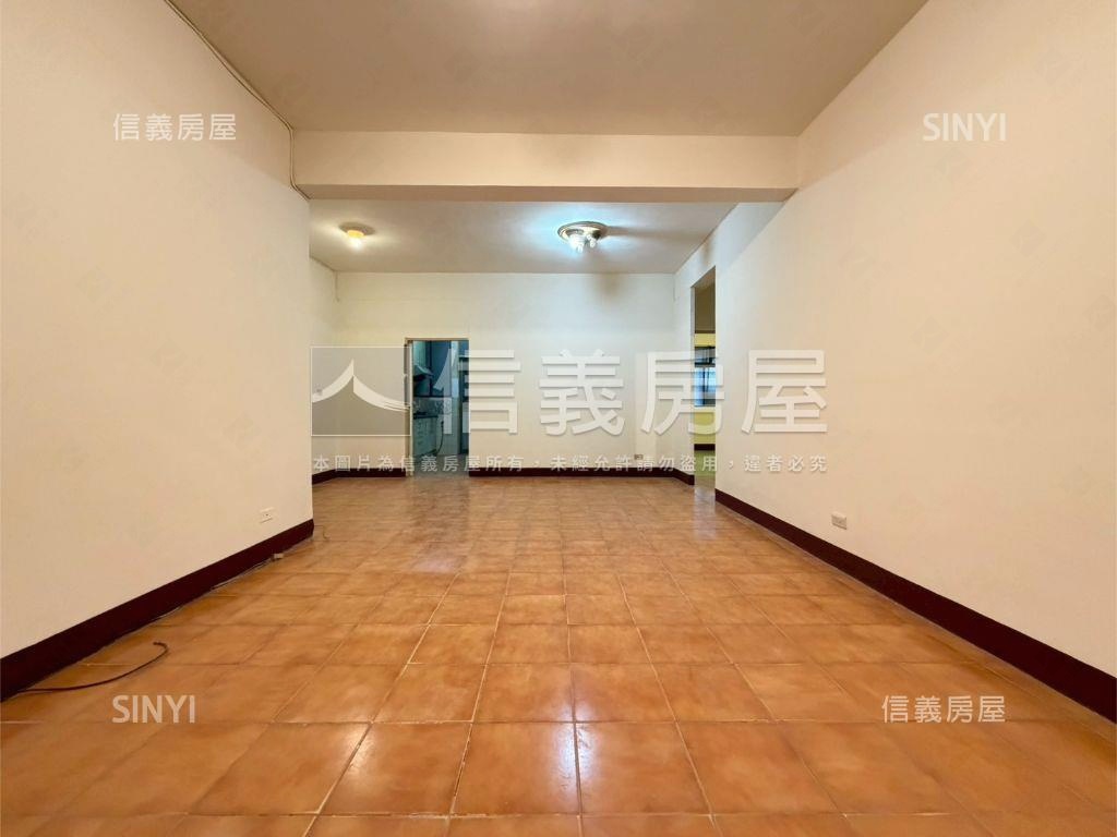 中誠方正邊間三樓美寓房屋室內格局與周邊環境