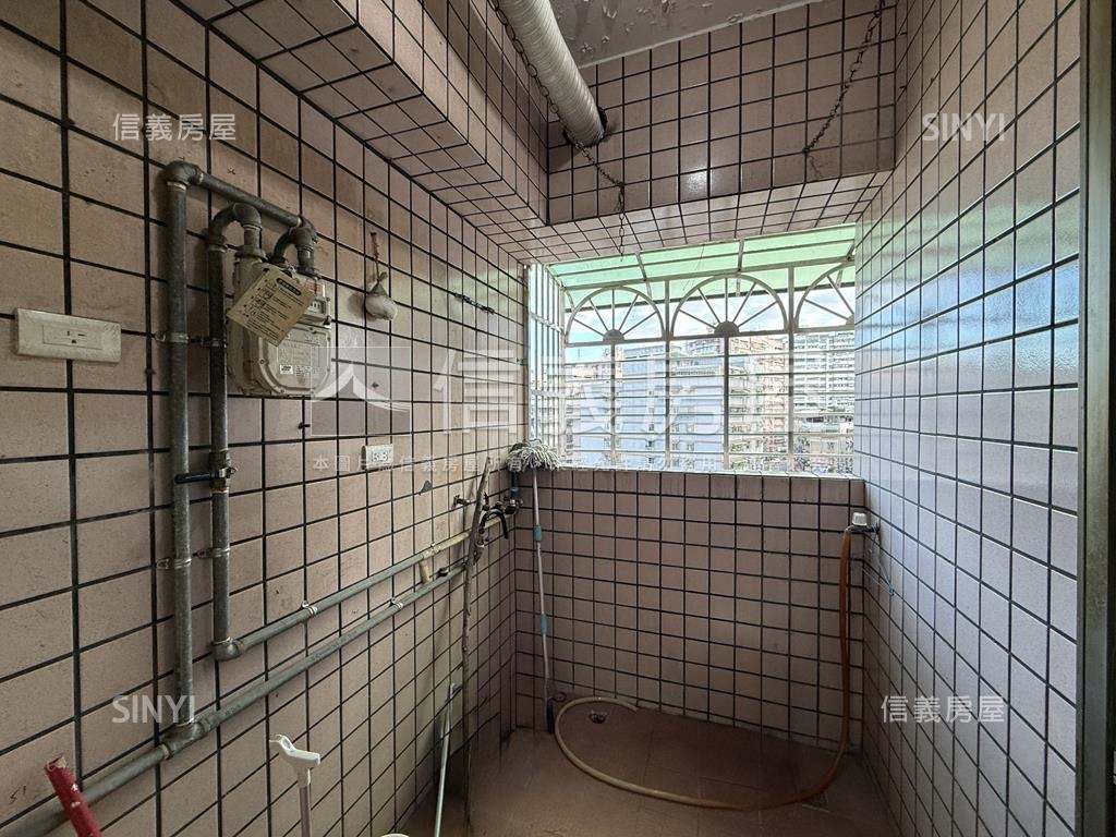 貴族名門。日出房屋室內格局與周邊環境