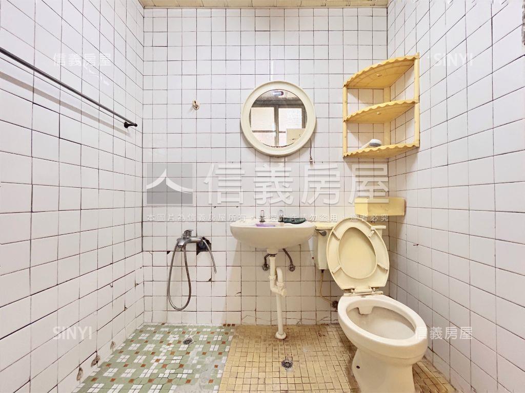 瓊泰安心成家低總三樓房屋室內格局與周邊環境