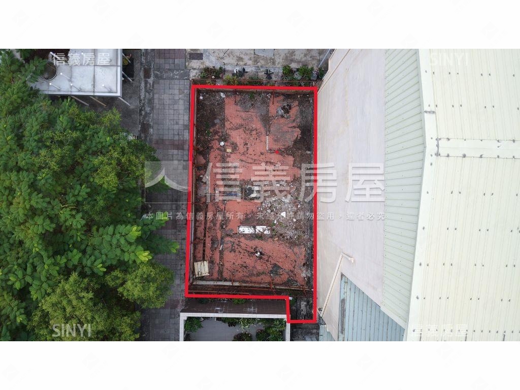 鹽埕公園首排土地房屋室內格局與周邊環境