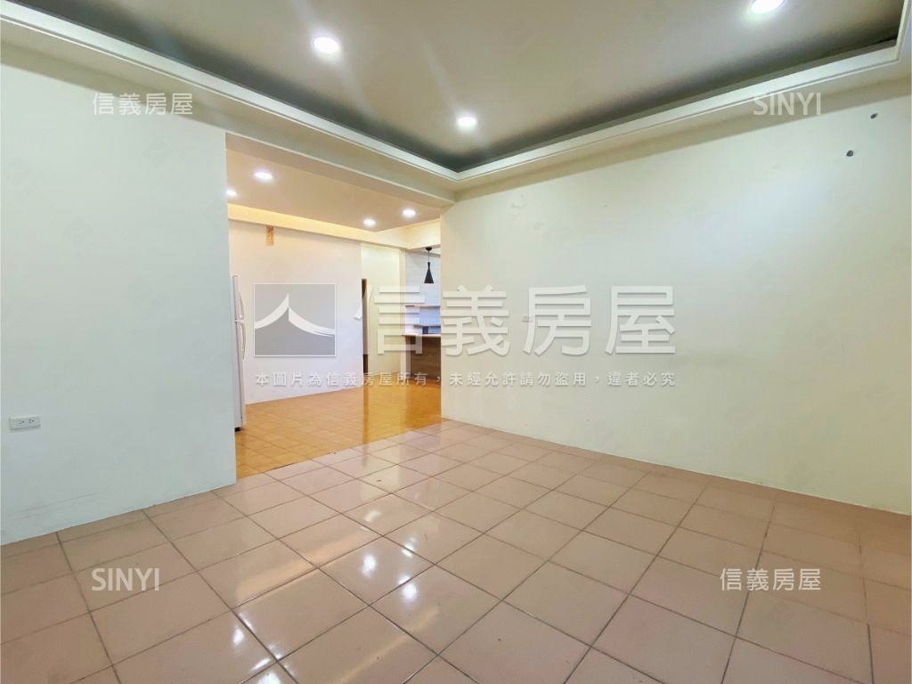近竹蓮市場採光明亮３房房屋室內格局與周邊環境