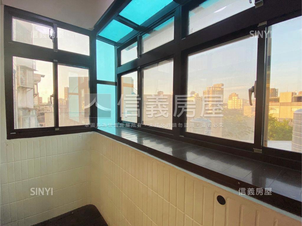 近竹蓮市場採光明亮３房房屋室內格局與周邊環境
