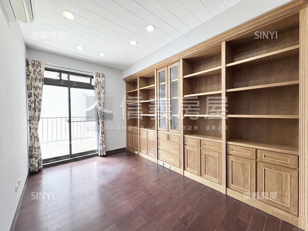 專任✿佐多稻子大✿大四房房屋室內格局與周邊環境
