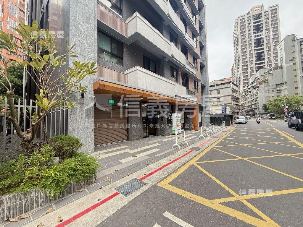 久康青沺美裝潢９樓房屋室內格局與周邊環境