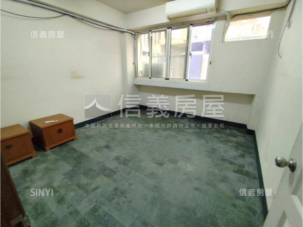 六合正路吃市金店面房屋室內格局與周邊環境