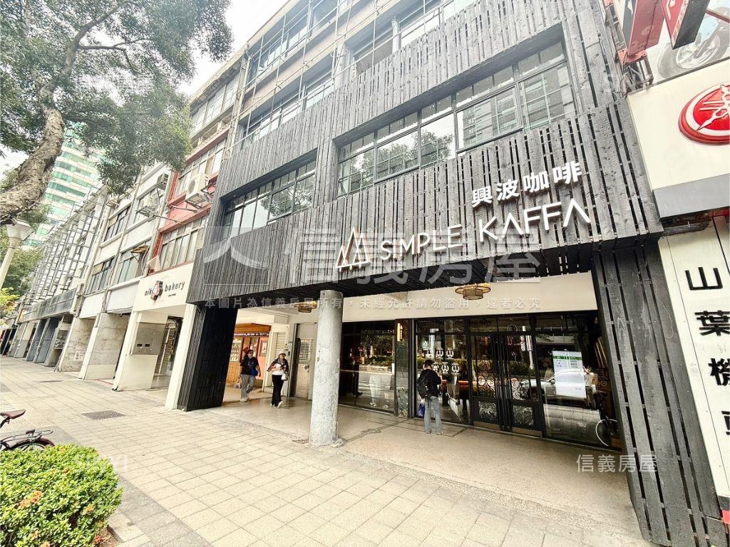 凱撒花園廣場近捷運３房房屋室內格局與周邊環境
