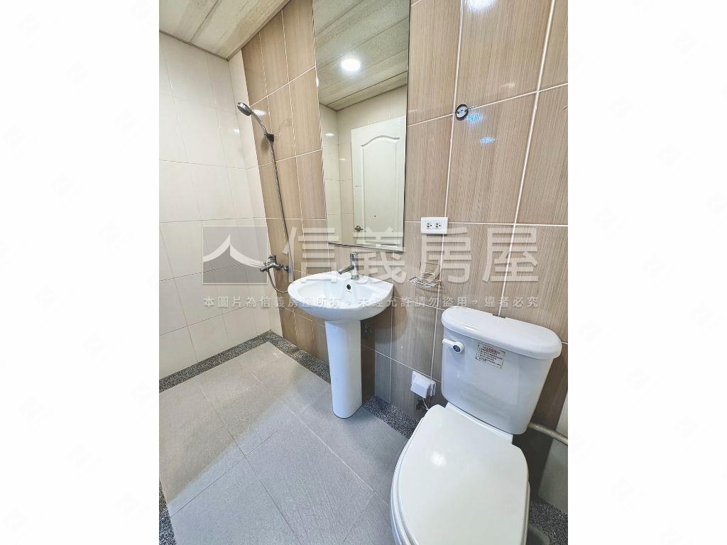 天母北路★美妝車庫一樓房屋室內格局與周邊環境