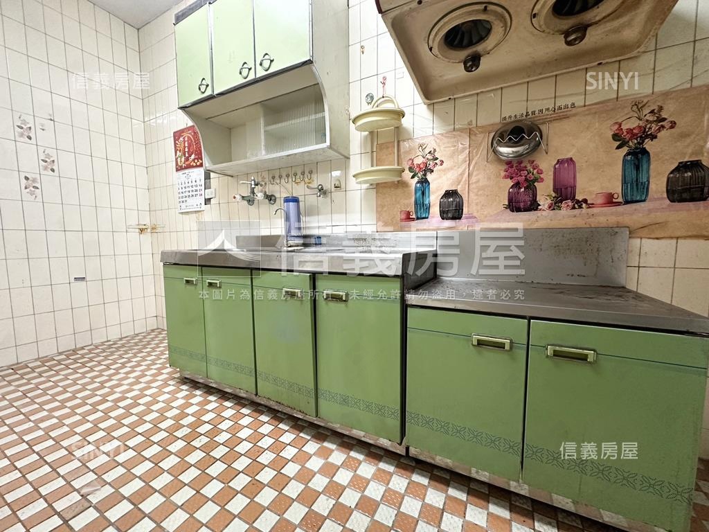 台中國小旁３樓雙陽台美寓房屋室內格局與周邊環境