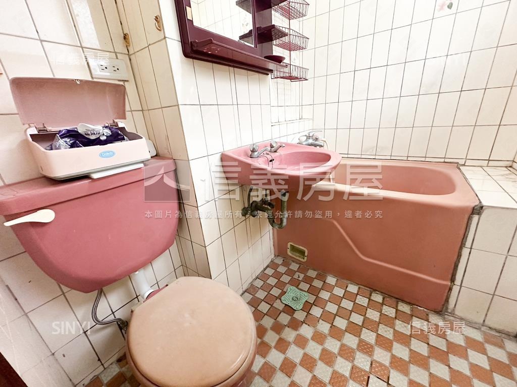 台中國小旁３樓雙陽台美寓房屋室內格局與周邊環境