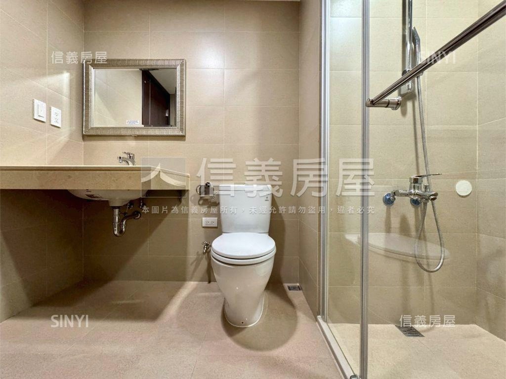 仰峰視野三房雙車位房屋室內格局與周邊環境