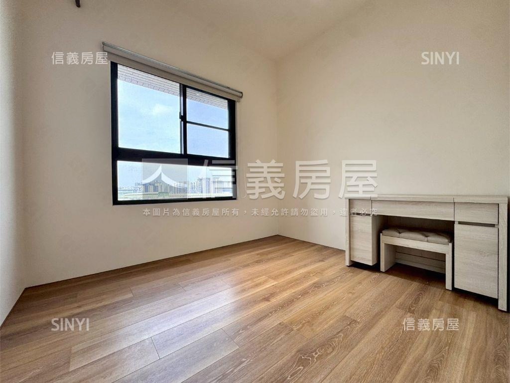 仰峰視野三房雙車位房屋室內格局與周邊環境